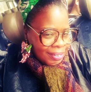 Meet your Posher, Della